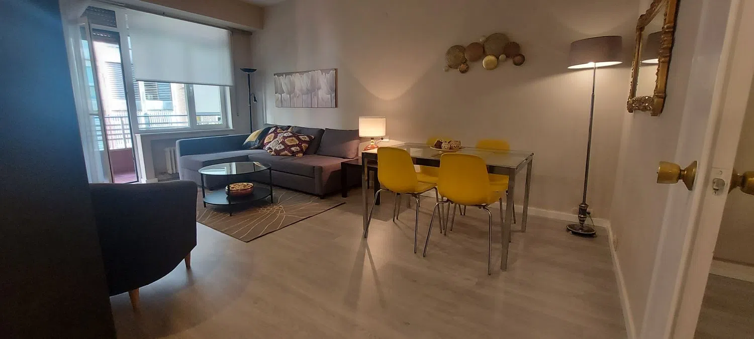 Piso en calle San Bernardo, 107 - Foto 1