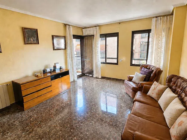 Piso en Avenida Ramón y Cajal, 6 - Foto 3