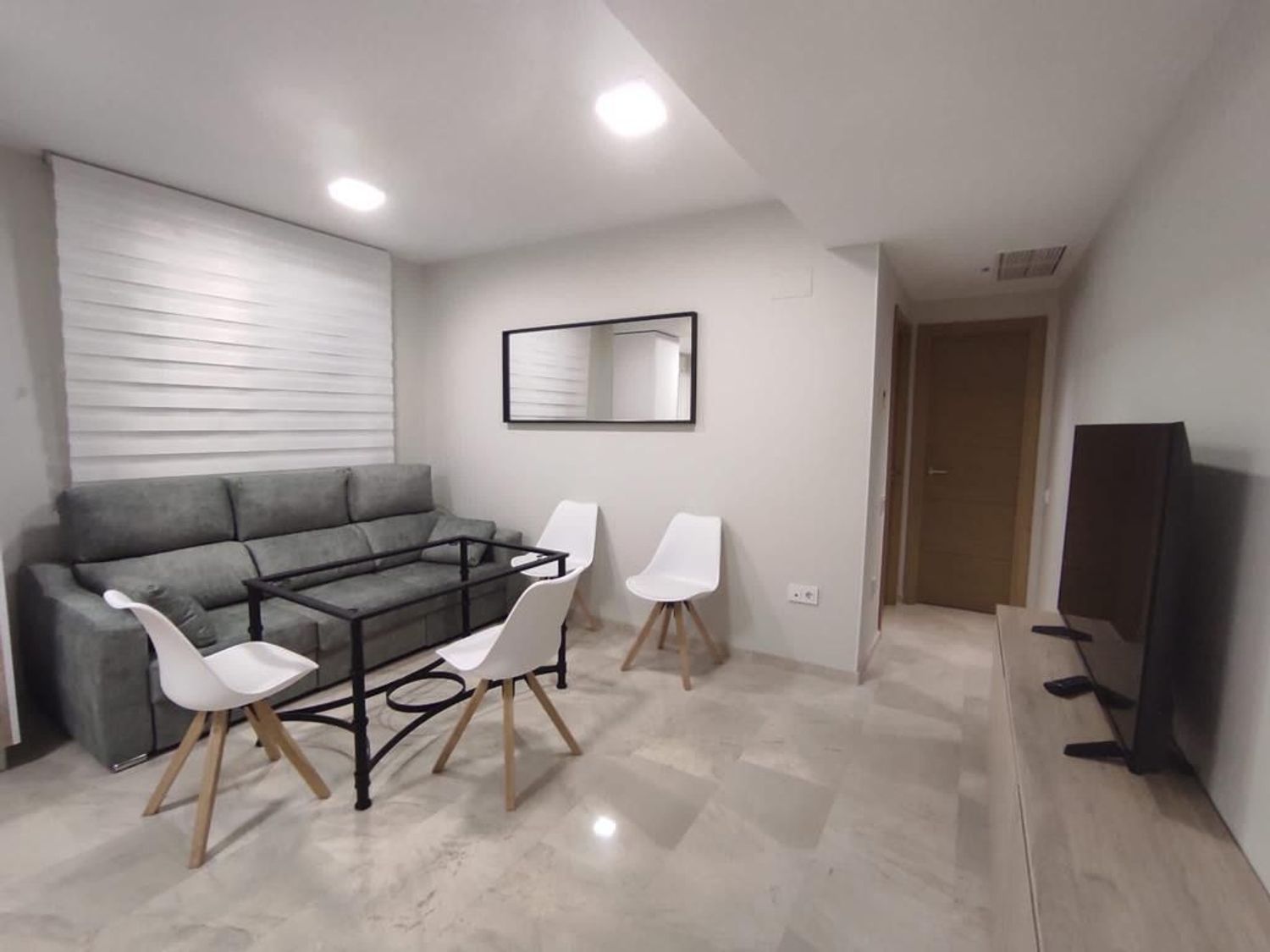 Piso en calle Escritora Ángeles López de Ayala, 7 - Foto 4