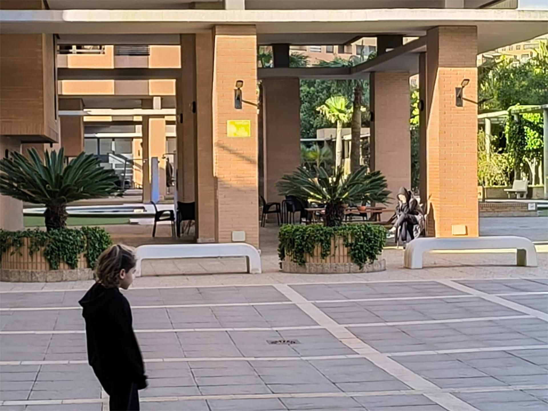 Piso en  Avenida Pintor Xavier Soler 7 - Foto 26