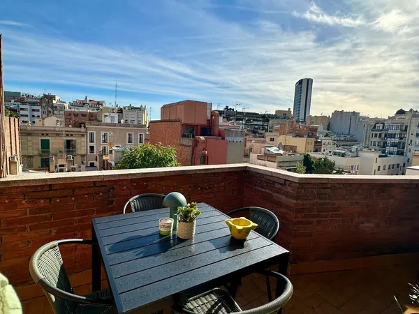 Ático en plaza de Narcís Oller, 4