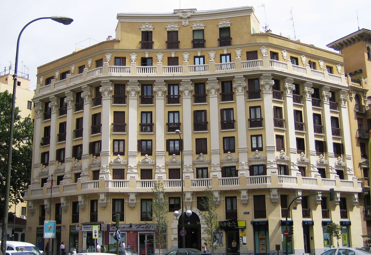 Piso en calle de alberto aguilera, 11