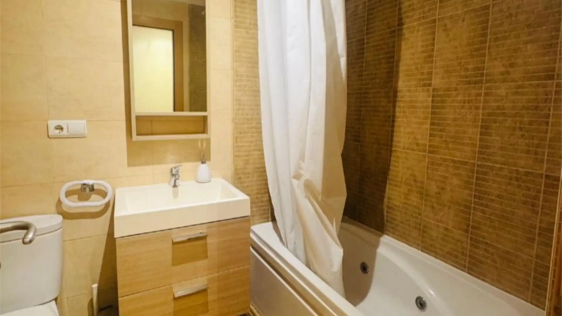 Piso en  Carrer José Sánchez Sáez 17 - Foto 3