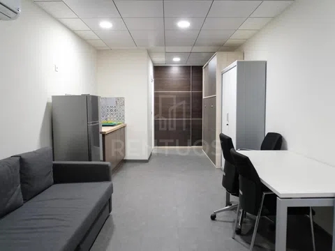 Estudio en calle de Torns