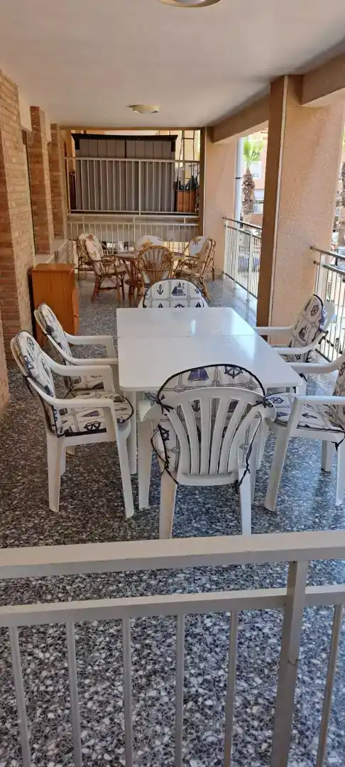 Apartamento en  Carrer Antonio Machado 17 - Foto 2