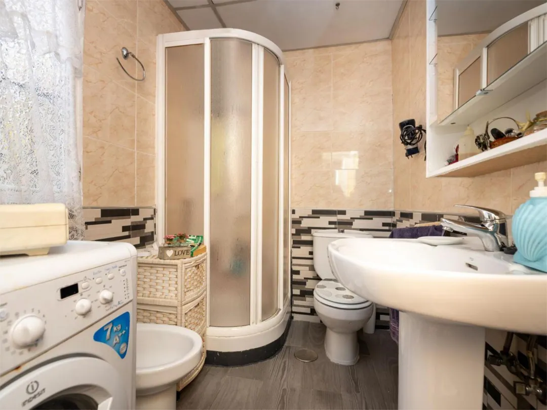 Casa adosada en  Calle Santa Herminia 37 - Foto 20