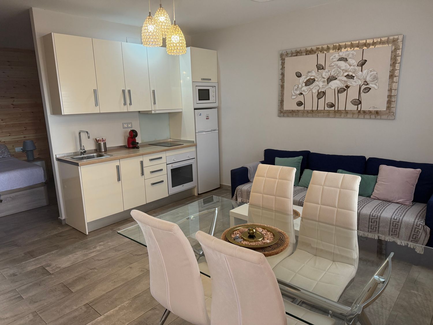 Estudio en calle de la Luna, 25 - Foto 4