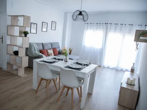 Piso en calle de Pericles, 22