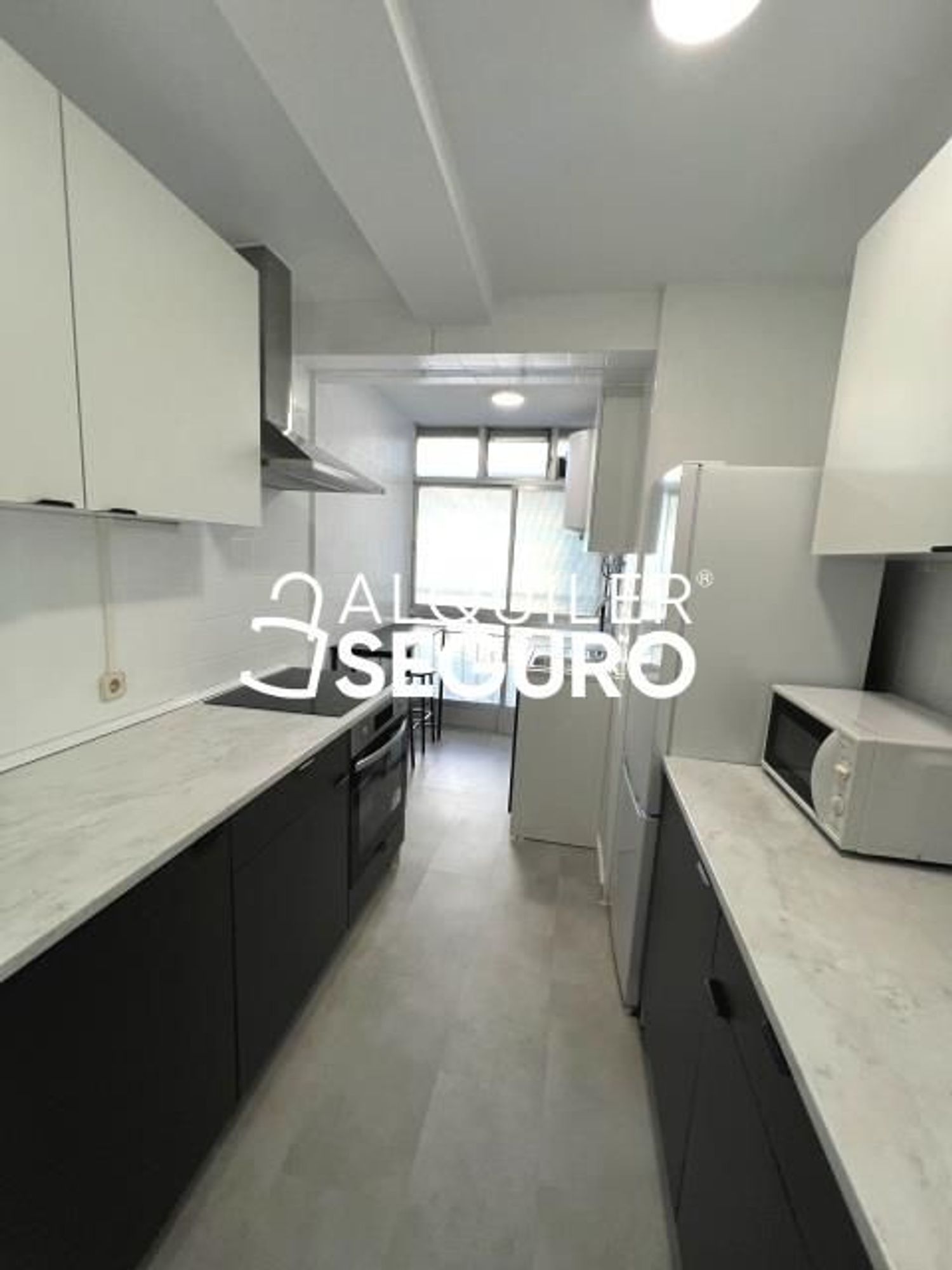 Piso en Calle de la Bureba - Foto 4