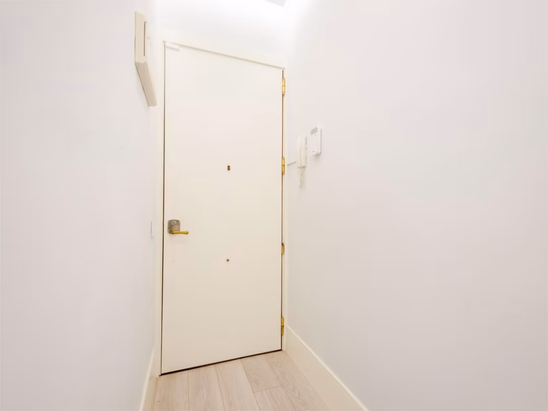 Piso en  Calle del Alcalde Sainz de Baranda 23 - Foto 2