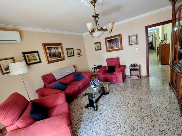 Piso en plaza de Bailén, 5