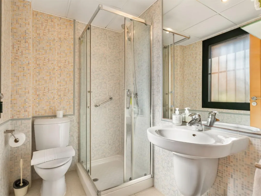 Casa adosada en  Calle Teodosio 12 - Foto 10