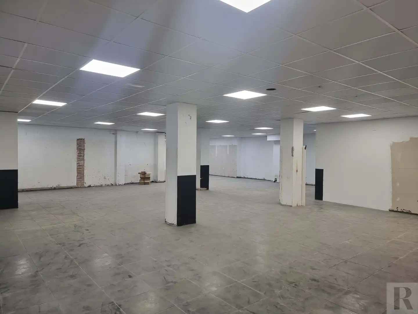 Local comercial en  CARRER SANT JOSEP - Foto 2