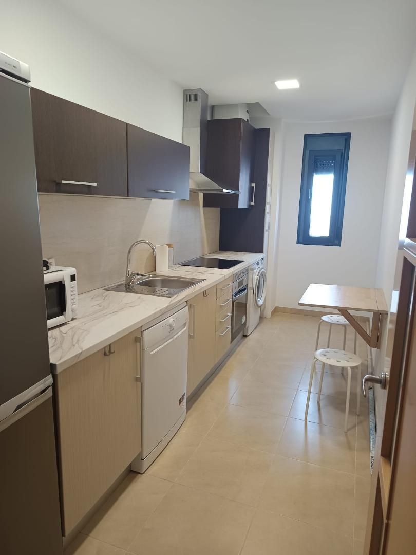 Piso en  Calle Cayetana Manrique 49B