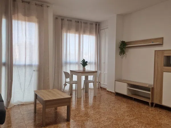 Piso en avenida Don Juan de Borbon, 3 - Foto 1