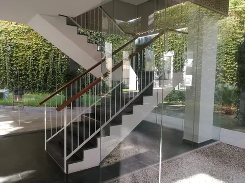 Estudio en avenida de Jerez, 11