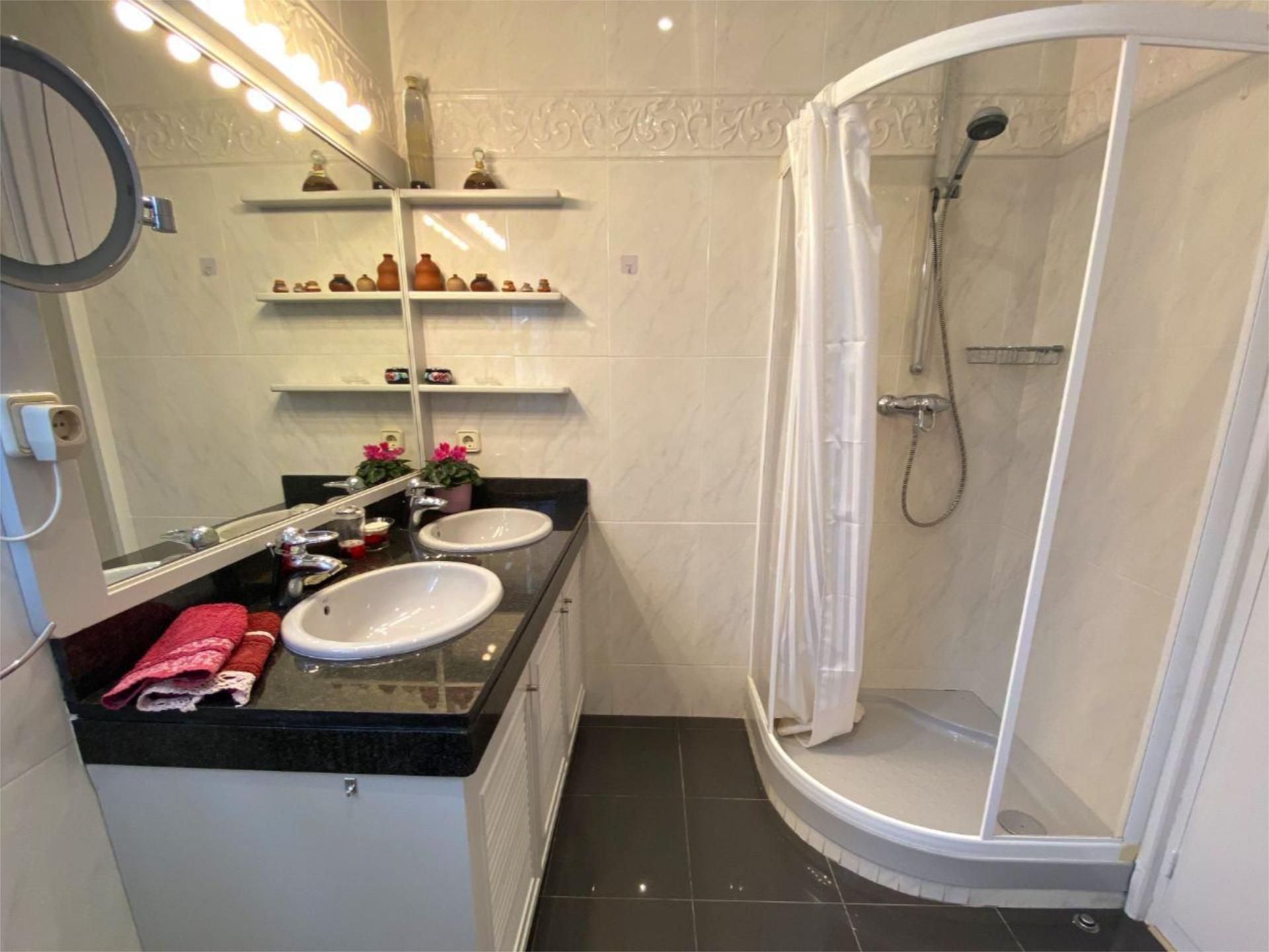 Piso en  Carrer del Pintor Roig i Soler 1 - Foto 38