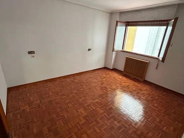 Piso en Calle Uría, 64, Parque San Francisco-Uría - Foto 6