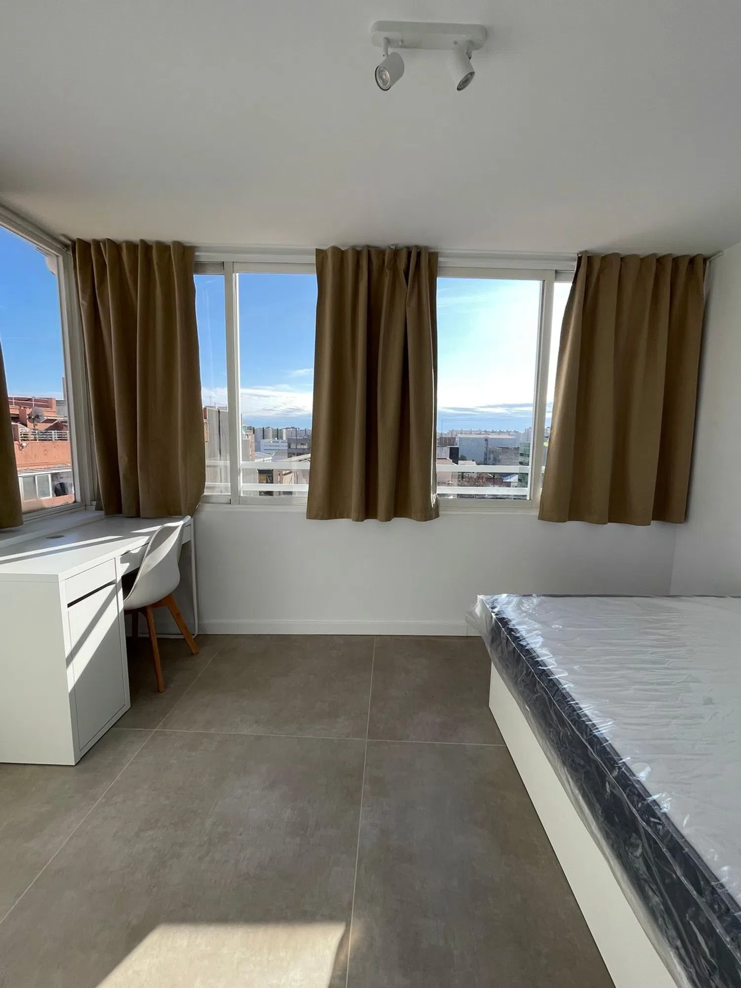 Piso en calle d'Enric Prat de la Riba, 201 - Foto 5