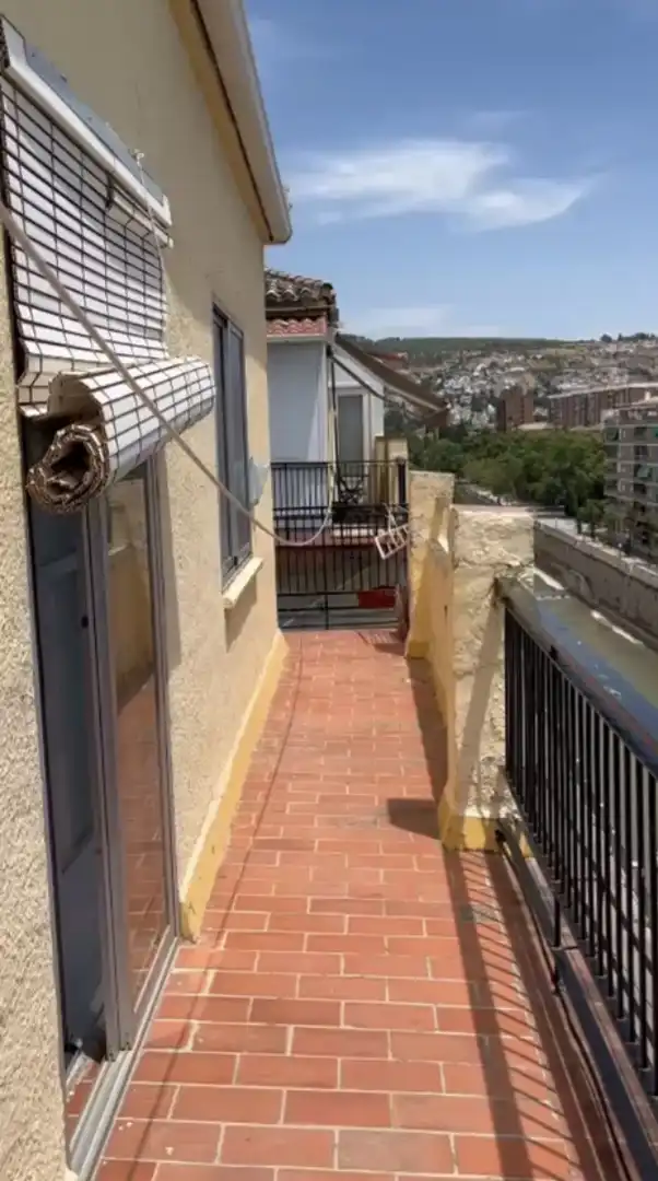 Piso en  Calle Ribera del Genil 18 - Foto 8