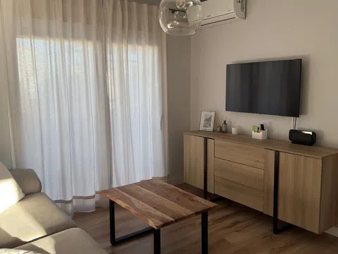 Piso en calle de Arroyo de Fontarrón, 145