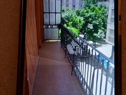 Piso en calle Pintor López Mezquita, 1