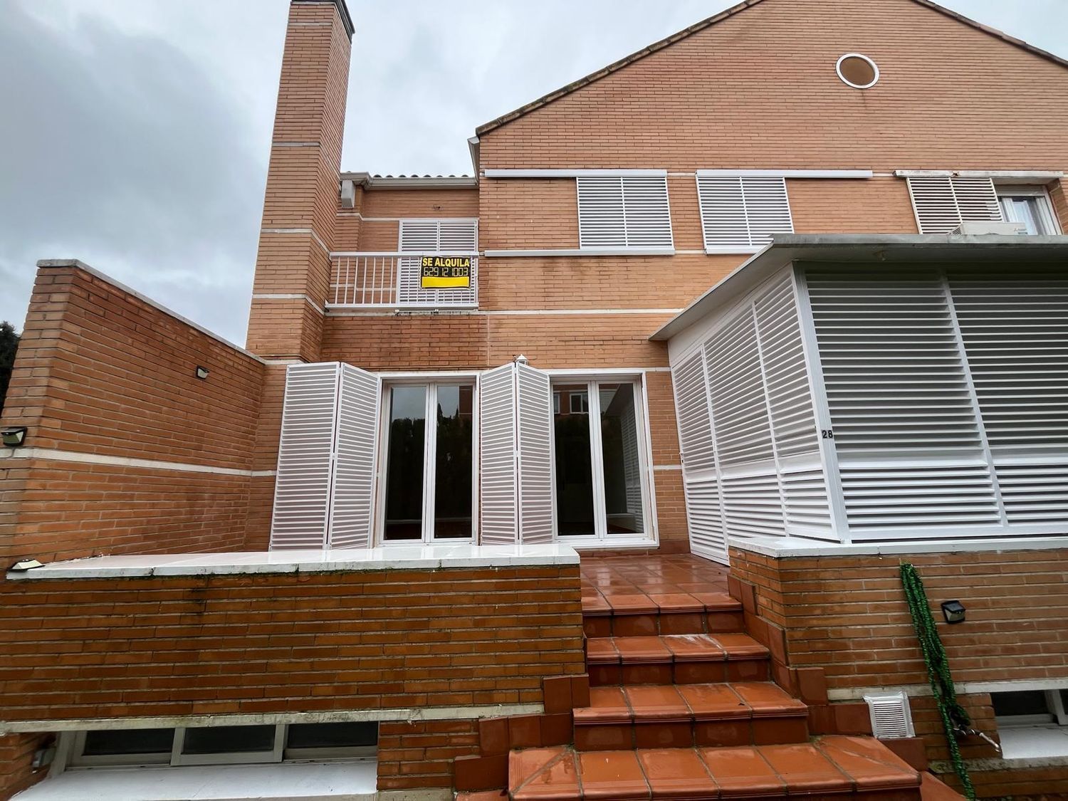 Chalet pareado en avenida Jesus de Monasterio, 2