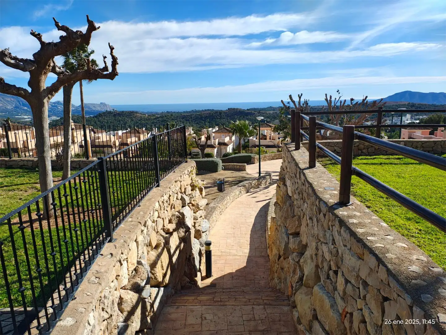 Casa adosada en  Avinguda Balcon de Ponoig 37 - Foto 13