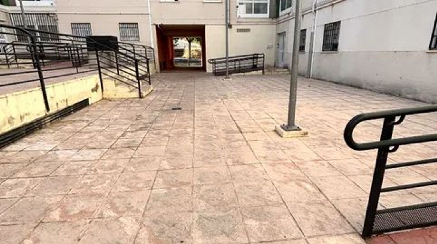 Piso en Avenida de Portugal, 1, Zona Norte-Hospital-Urbanizaciones, Zona Norte-Hospital-Urbanizaciones - Foto 3
