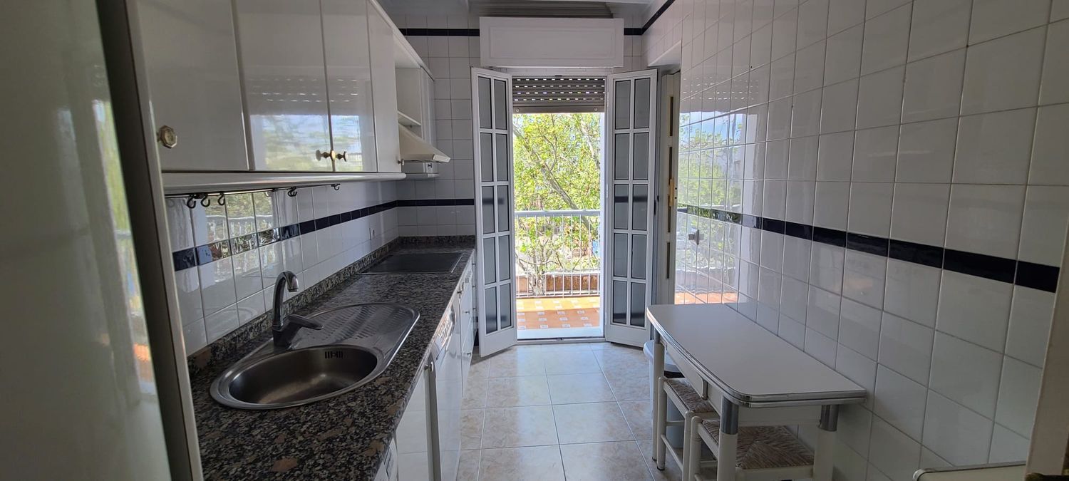 Piso en Ronda de Triana-Patrocinio-Turruñuelo - Foto 1