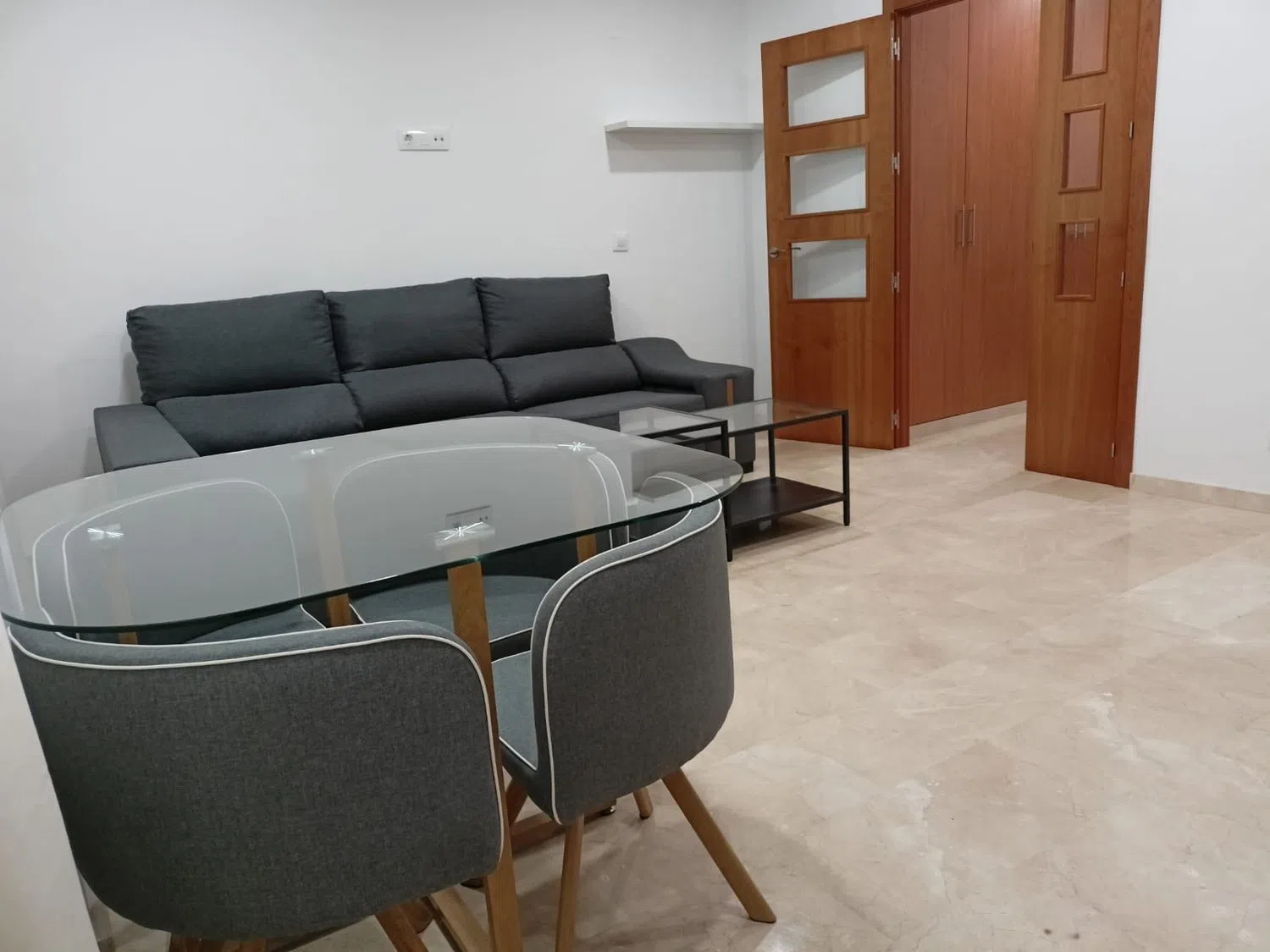 Piso en calle Castillo de Alcala de Guadaira, 21 - Foto 4