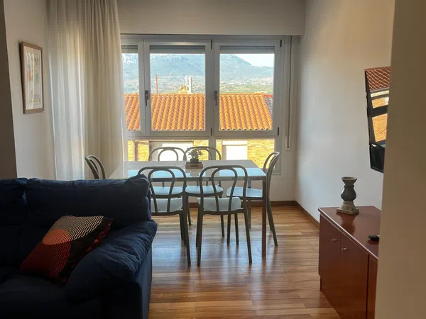 Piso en Travesía Linares Rivas, 50 - Foto 1