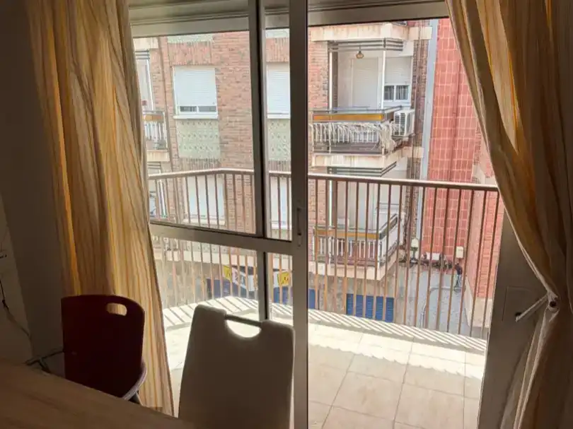 Piso en  Ronda de Garay 10 - Foto 3