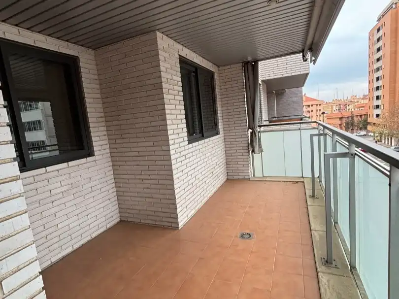 Piso en  Avenida de Juan Pablo II 28 - Foto 7