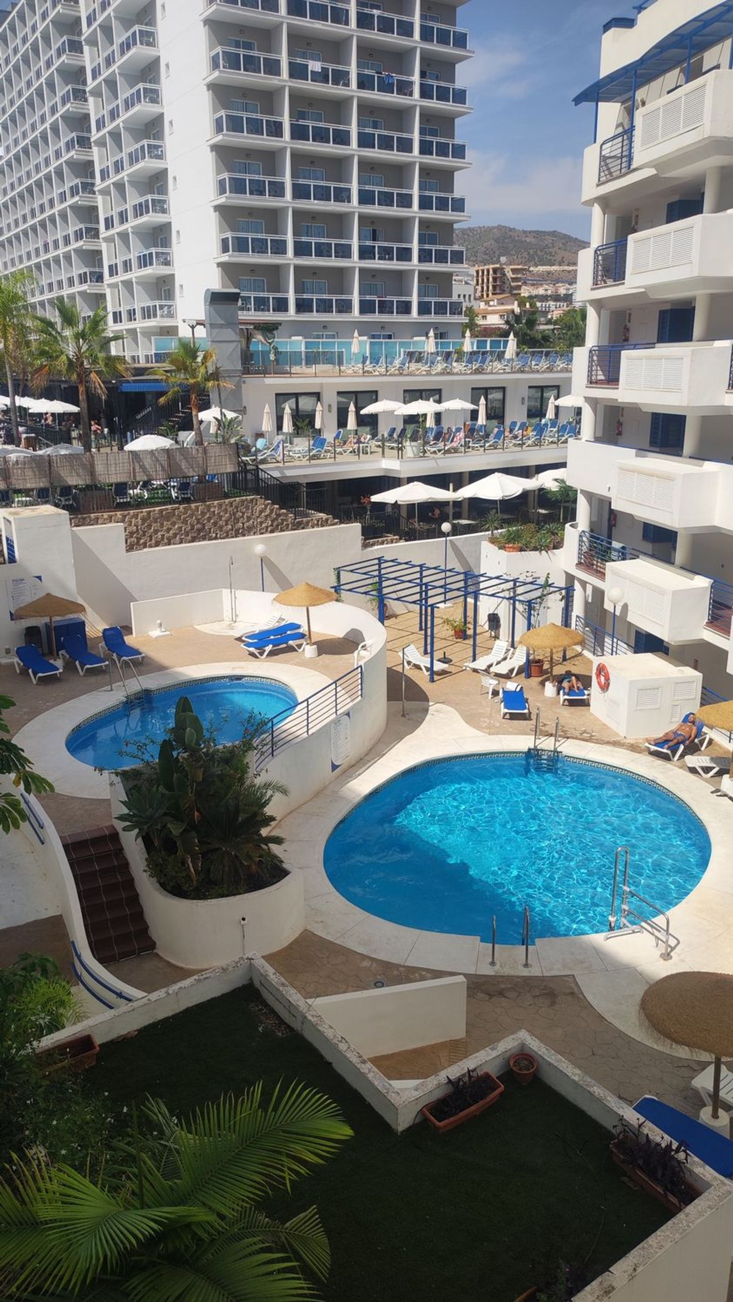 Piso en calle Torrealmádena, 3 - Foto 2