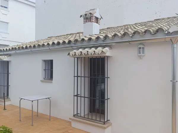 Casa de pueblo en Calle Pérez Galdos, 12 - Foto 2