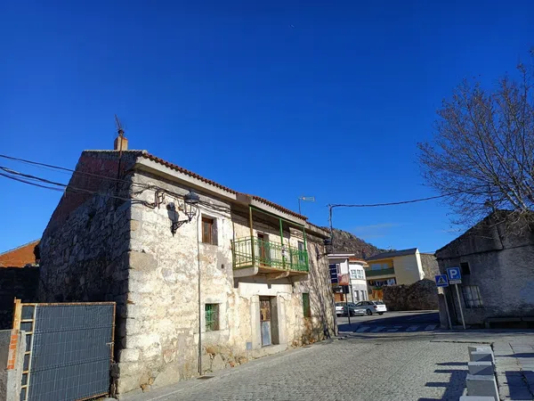 Casa o chalet independiente en Plaza de la Constitución, 8 - Foto 1