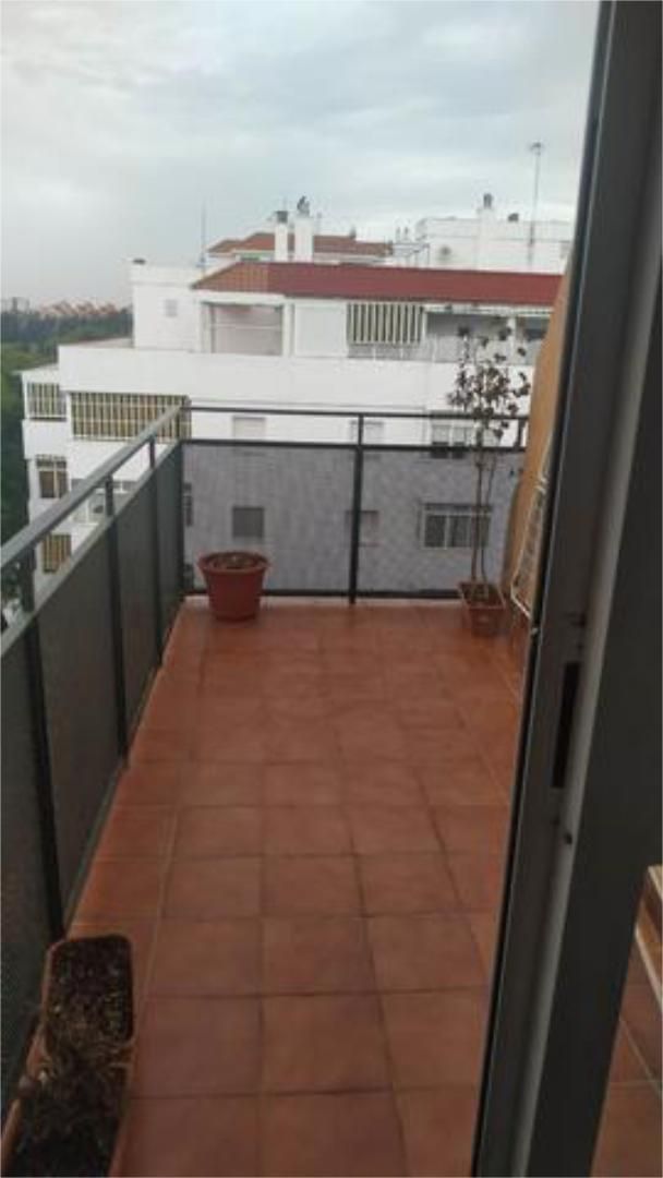 Piso en Sevilla Este - Foto 4