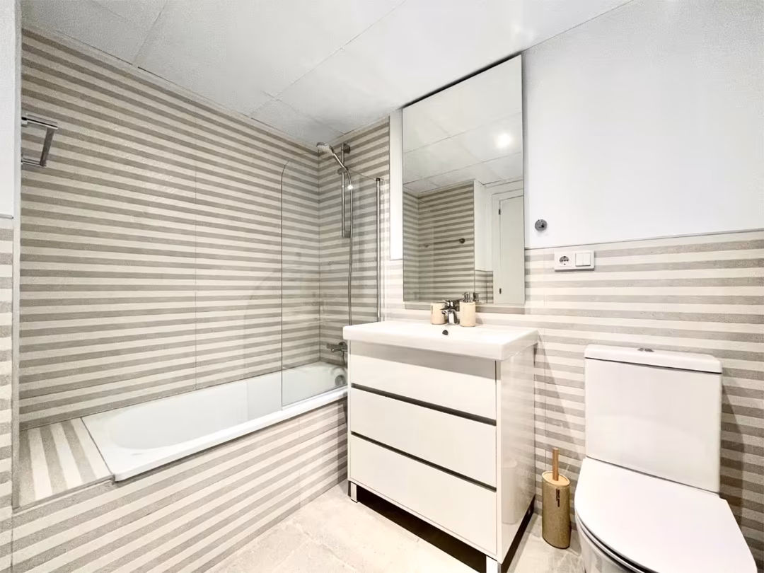 Piso en  Avenida Artista Remigio Soler López 9 - Foto 20