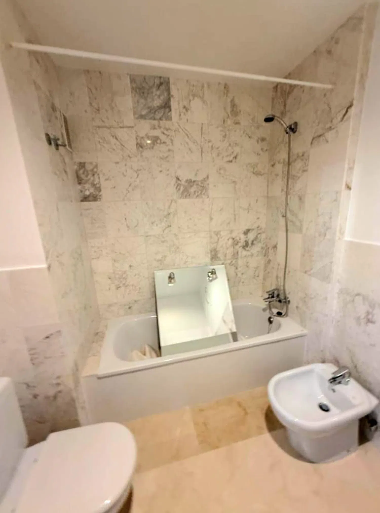 Piso en calle de Santa Rosalía, 87 - Foto 5