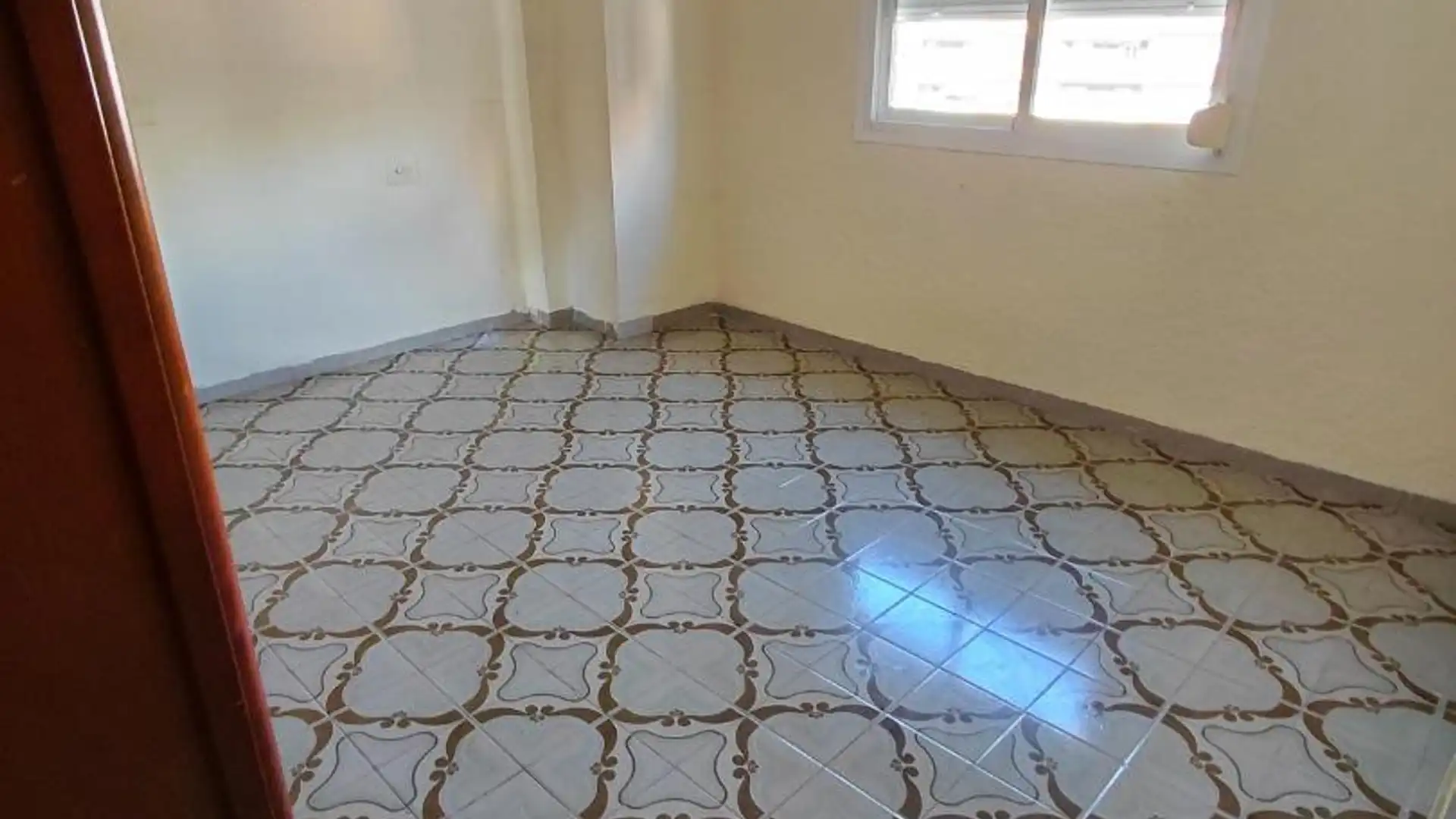 Piso en  Carrer del Riu Escalona 8 - Foto 4