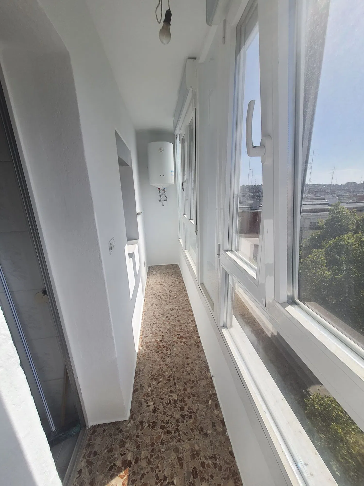 Piso en calle de Ponferrada, 8 - Foto 7