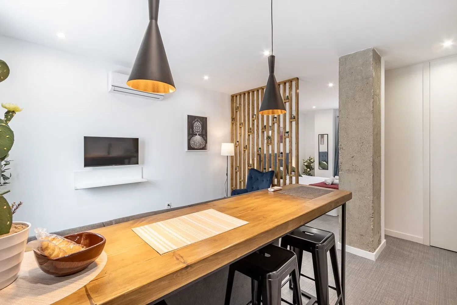 Estudio en avenida de Madrid, 30 - Foto 1