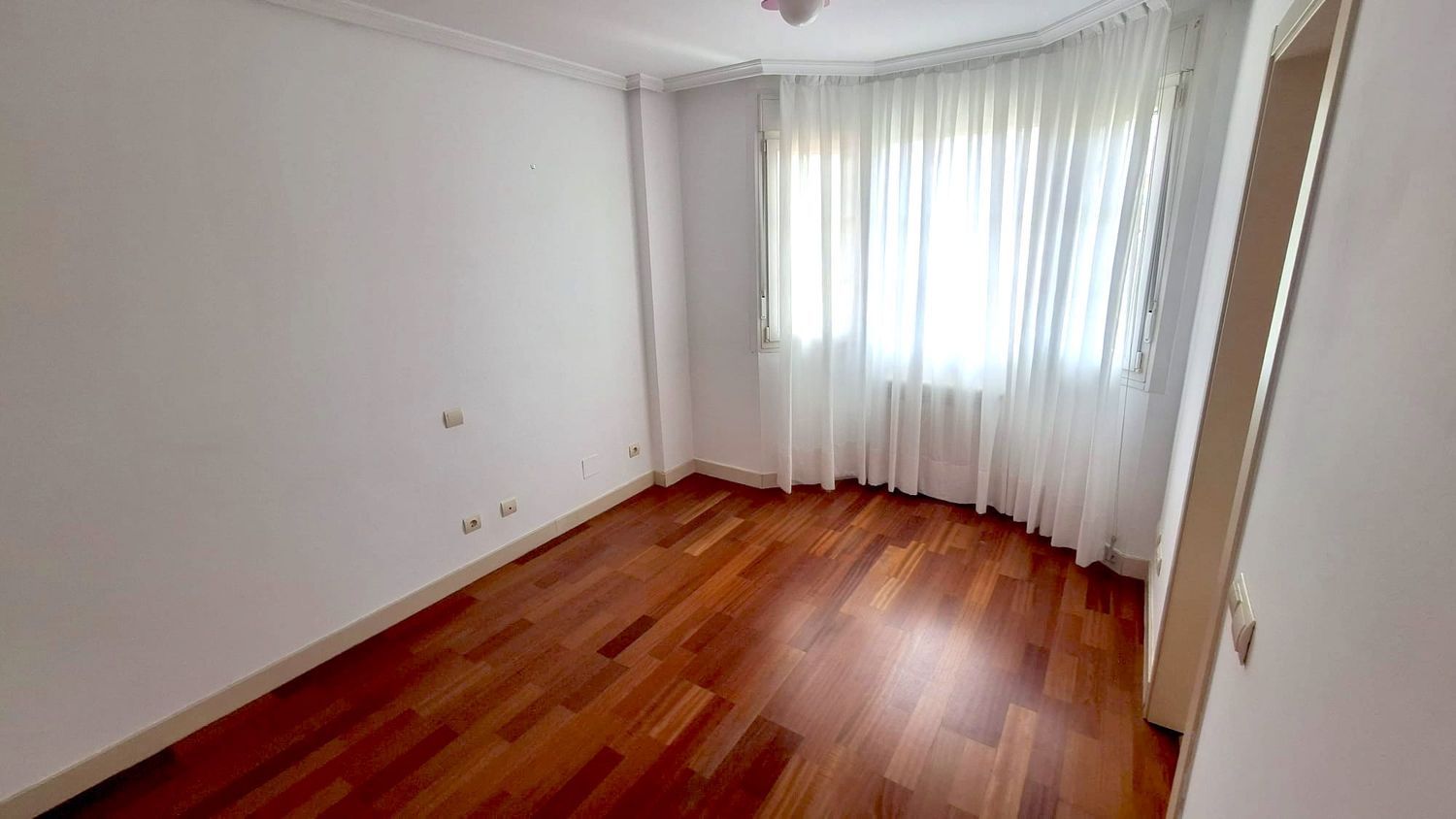 Chalet pareado en Avenida Bellas Artes, Zona norte - Foto 24