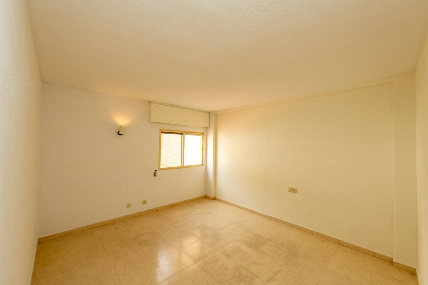 Piso en Calle Sant Joan Bosco, Ensanche-Diputación - Foto 24