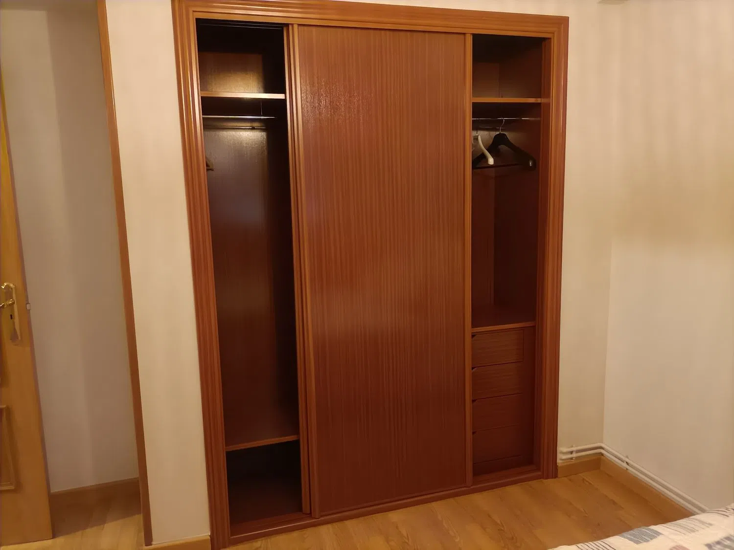 Piso en calle Arquitecto Pérez Bellas, 5 - Foto 3