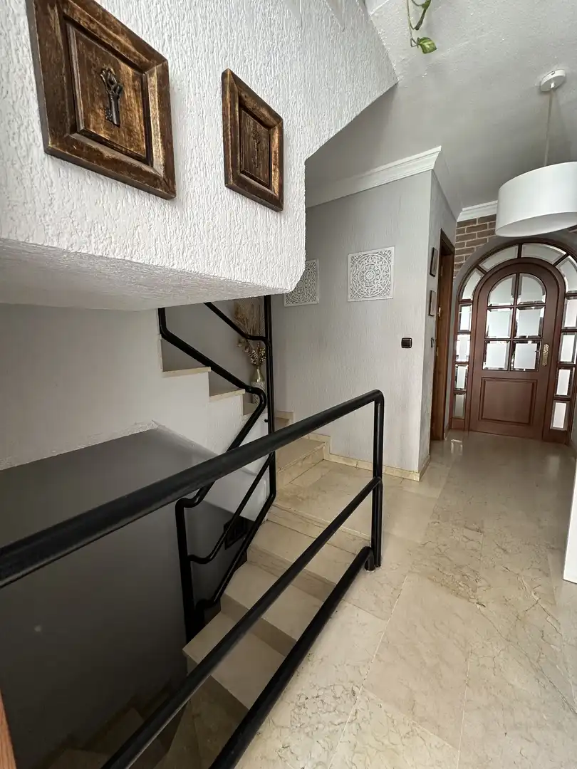 Casa adosada en  Calle Infanta Cristina 7 - Foto 4