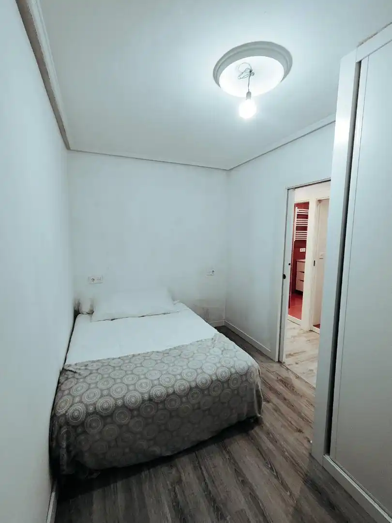 Piso en  Calle Santa Clara 6 - Foto 10