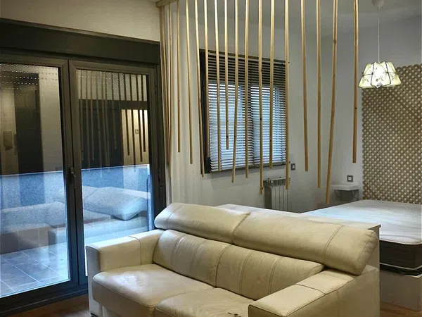 Estudio en calle Juan de Arespacochaga y Felipe, 8