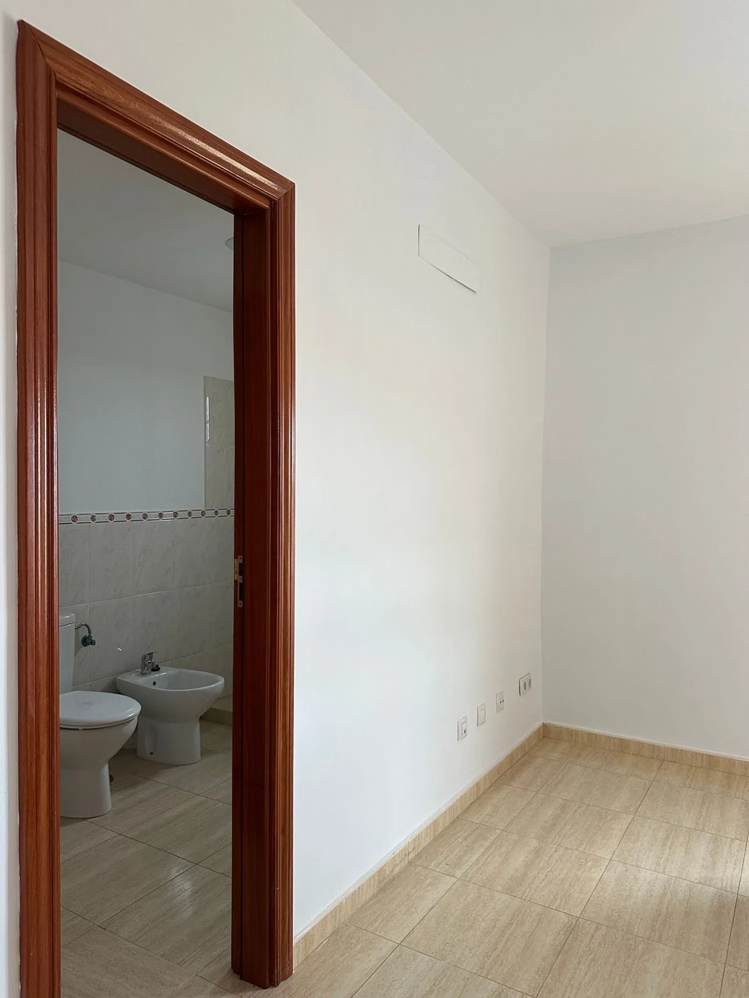 Chalet adosado en Barrio Almatriche - Foto 17